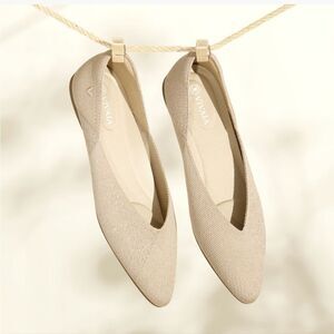 Vivaia Valencia 2.0 Pointed Toe V Cuts Flats Shoes Beige Size 37 EU 6.5 US